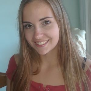 Meet your Posher, Neisha